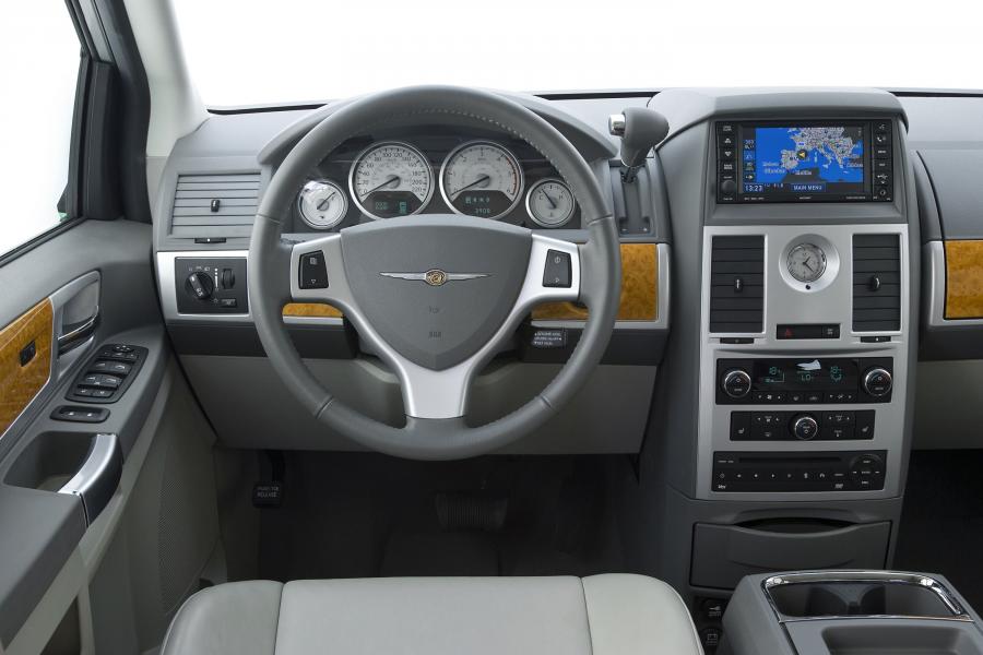  Chrysler Grand Voyager 2008 года  (фото 28 из 108)
